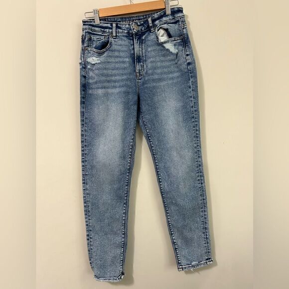 American Eagle Mom Stretch Jeans - Picture 2 of 9